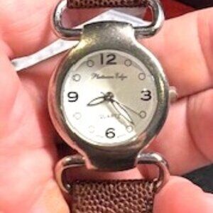 Women's 30mm silver Tone Platinum Edge Watch with Leather Band